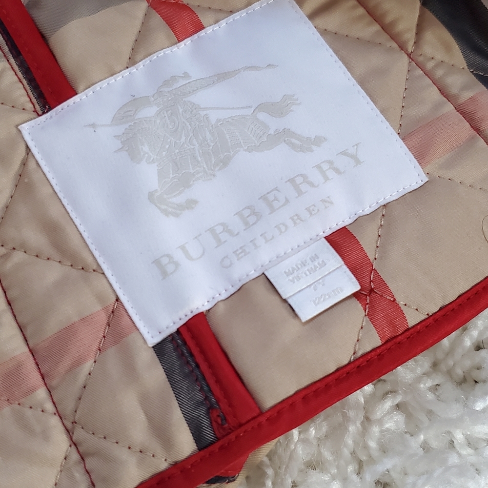 Burberry Children's Quilted Jacket size 7Y - Picture 4 of 7